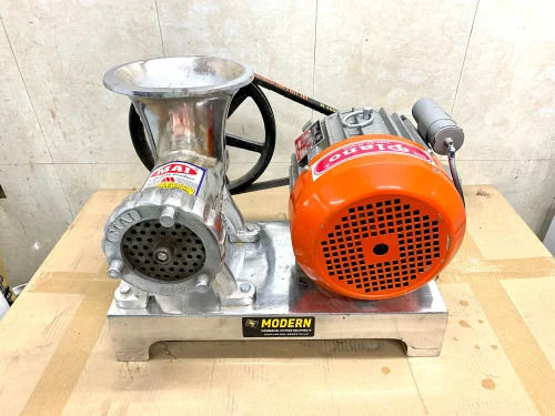 Corrosion And Rust Resistant Stainless Steel Meat Mincer Machine