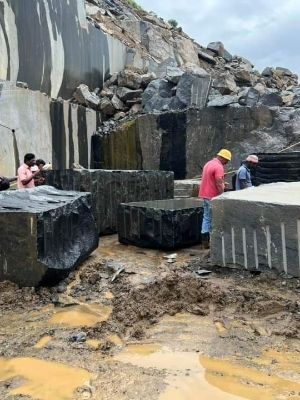 Black Solid Polished Rough Granite Blocks For Flooring And Countertop