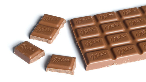 100% Fresh Smooth Mouth-Watering Flavour Of Dark Chocolate Candy Bars