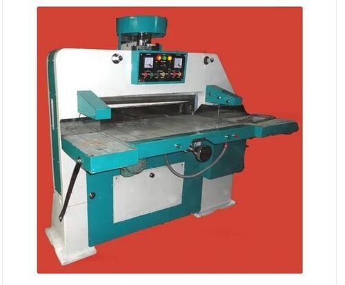 Semi Automatic Paper Cutting Machine, Gross Weight 2000 Kg