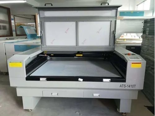 Semi Automatic 60 Cm/Sec Speed 220 V Electric Co2 Laser Cutting Machine