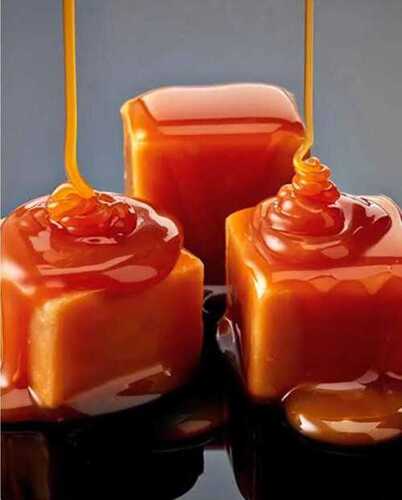 खाना पकाने के उपयोग के लिए नारंगी और लाल कारमेल रंग