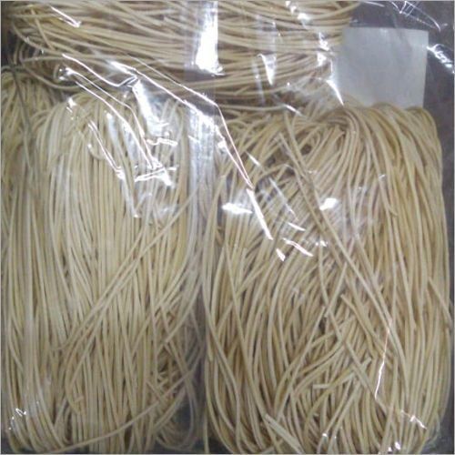 1Kilogram Packaging White Wheat Flour Noodles Pack Size: 1 Kilogram