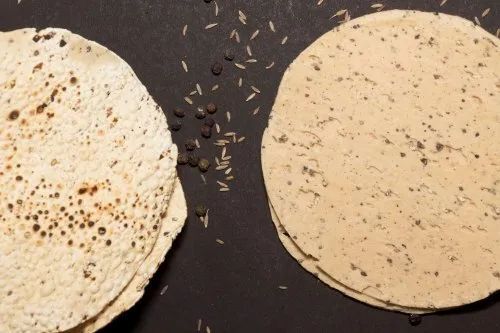 Round Shape Masala Papad Served With Dinner And Lunch