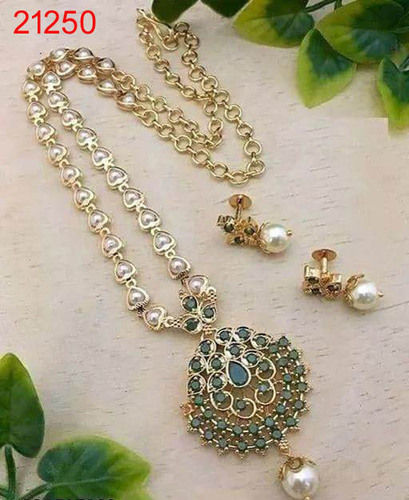 Party Gold Plated Beautiful Pearl Necklace Set