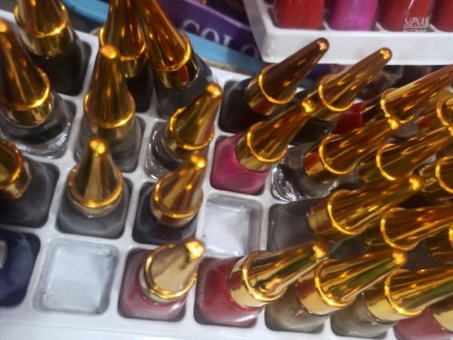 Durable Traditional Glossy Finish Unique Liquid Nails Polish