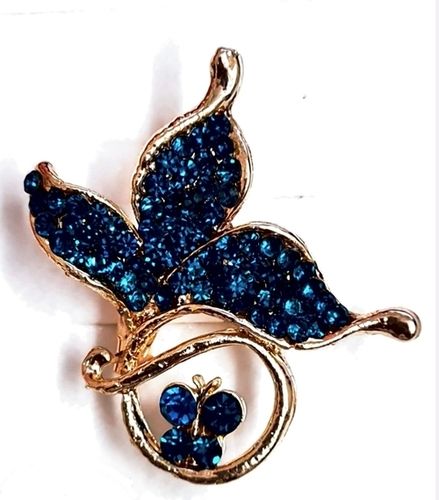 Flower Shape Fancy Brooch Used In Saree And Lehenga