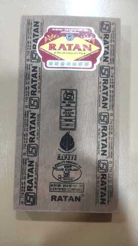 फर्नीचर, कैबिनेट और अलमारी बनाने में इस्तेमाल किया जाने वाला प्लाइवुड बोर्ड