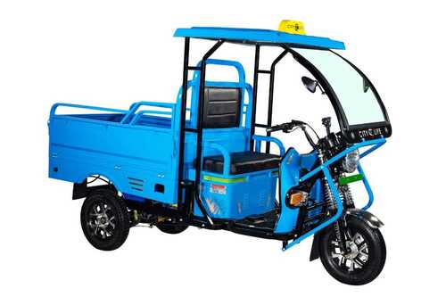 Electric Rickshaw Loader For Commercial Use Gross Weight: 720 Kilograms