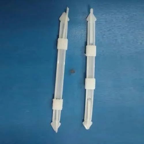7 Inch White Plastic Doctor File Clip