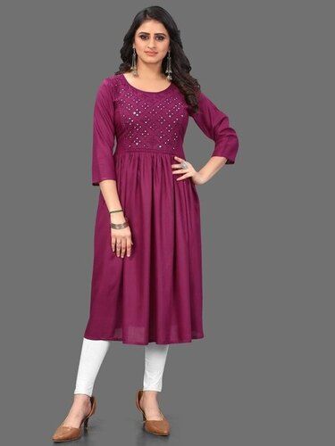 3/4th Sleeve Round Neck Casual Ladies Kurti Legging Set