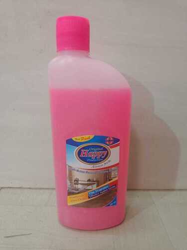 कीटाणुओं और गंदगी को मारने के लिए फ्लोर क्लीनर