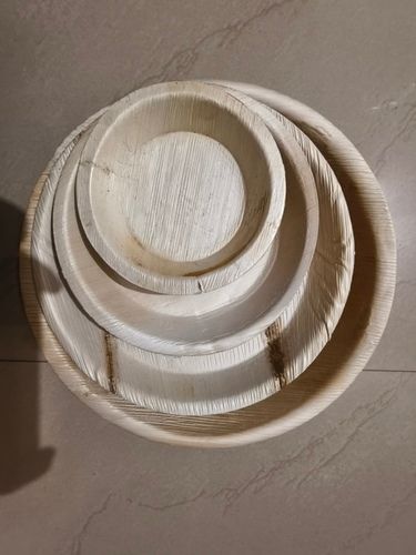 White Light Weight Round Shape Areca Leaf Plates