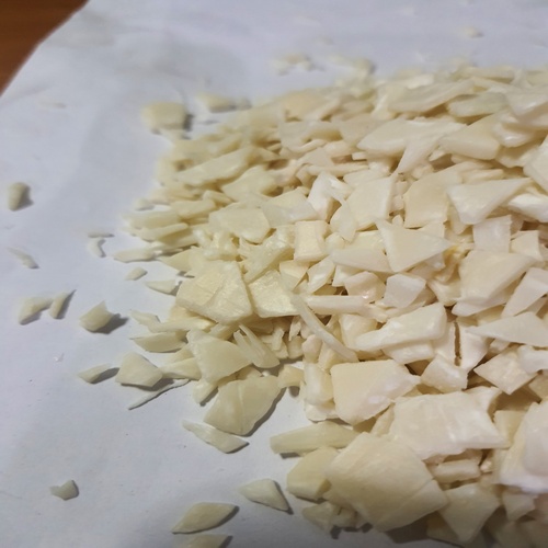 Recycled White ABS Plastic Scrap - Flakes, Durable, Impact-Resistant, Eco-Friendly Material for Versatile Applications