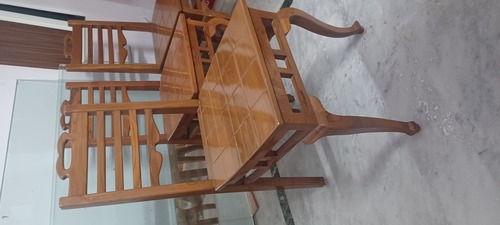 भोजन अध्ययन और उद्यान उपयोग के लिए लकड़ी की कुर्सी