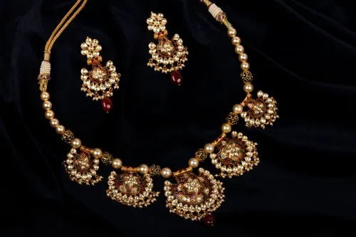 Ladies Necklace Gold Set For Wedding Wear