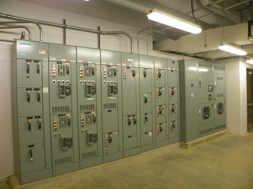 440 Volt Motor Control Centre For Electronic Industry By SKYLARK AUTOMATION