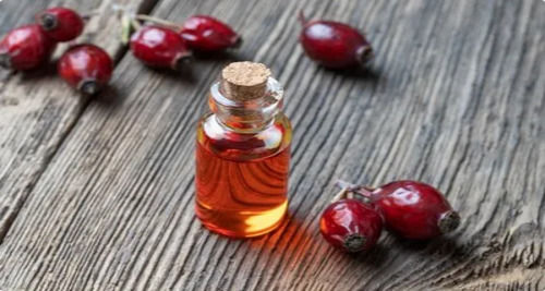 A Grade 100% Pure And Natural Rosehip Oil