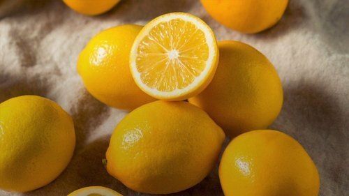 Lemon Used In Beverage And Pickles