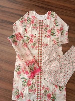 Digital Printed Muslin Kurti With Dupatta