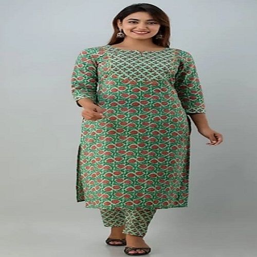 Ladies Round Neck Three Fourth Sleeve Printed Cotton Kurti