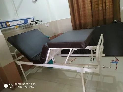 Mild Steel Bed For Hospital And Clinic Use