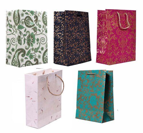 Multicolor Printed Kraft Paper Saree Bags For Gifting
