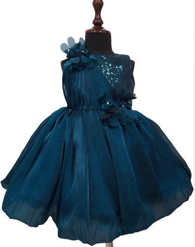 Cute And Stylish Baby Frock (D.No. 3530) Age Group: 1-4