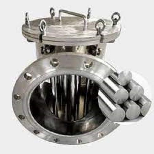 Polished Surface Automatic Magnetic Strainer 