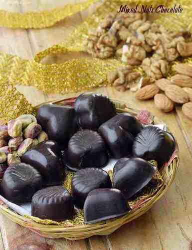 mixed nuts chocolate