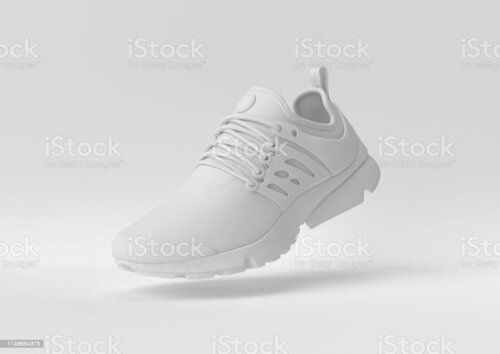 SPORTS SHOES 