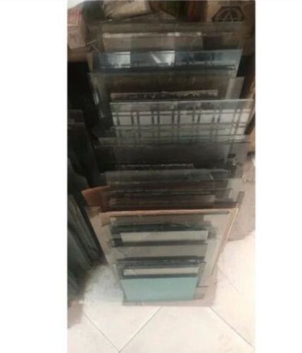 घरेलू और औद्योगिक अनुप्रयोगों के लिए ग्लास