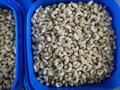 Indian Origin Naturraly Grown Crunchy Cashew Nuts Broken (%): 2