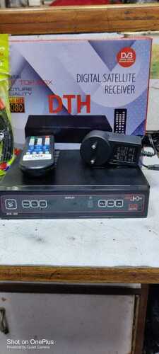 पोर्टेबल और टिकाऊ हाई परफ़ॉर्मेंस डिजिटल सैटेलाइट रिसीवर