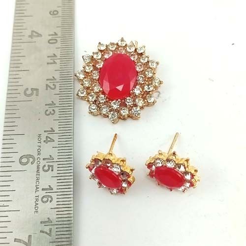 Wedding Wear Small Red Ad Stone Pendant Set Diamond Clarity: I2