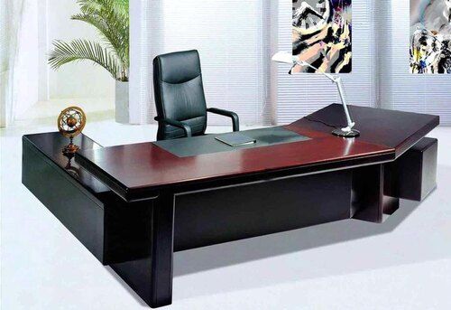 Wooden Office Table For Office Applications Use