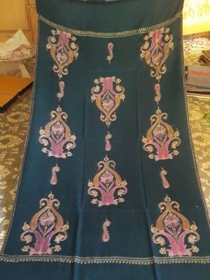 kashmiri embroidered shawls