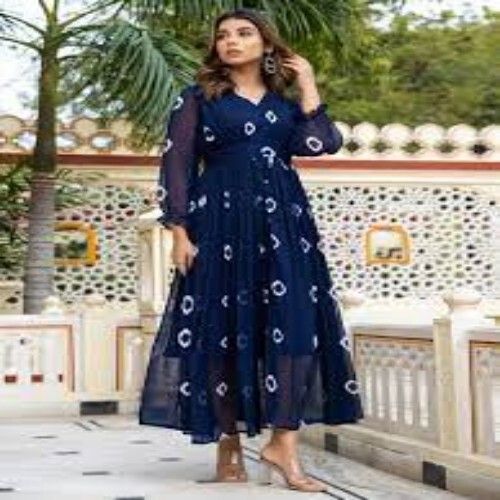 What to wear in Rajasthan: Travel Outfit Ideas | Outfits, Comfortable  travel outfit, What to wear