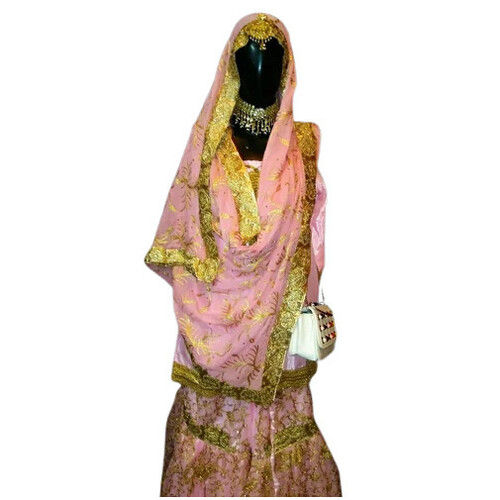 A man wearing a 'Lucknow-style', angarakha kurta and pyjama (dress).  Gouache painting by an Indian artist Stock Photo - Alamy