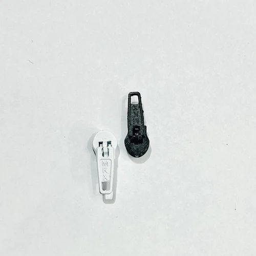 Plastic Zipper For Garments And Bag Use