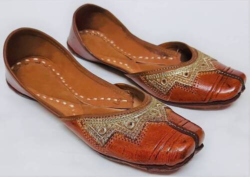 Rajwadi Brown Leather Mojari Jutti