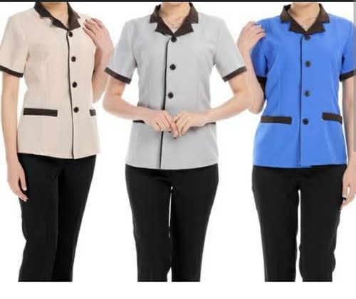 Comfortable Skin Friendly Half Sleeves Hotel Worker Uniforms