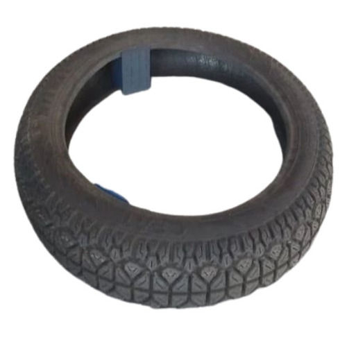 Black Color Round Shape 2.75-18 Size Two Wheeler Tyre