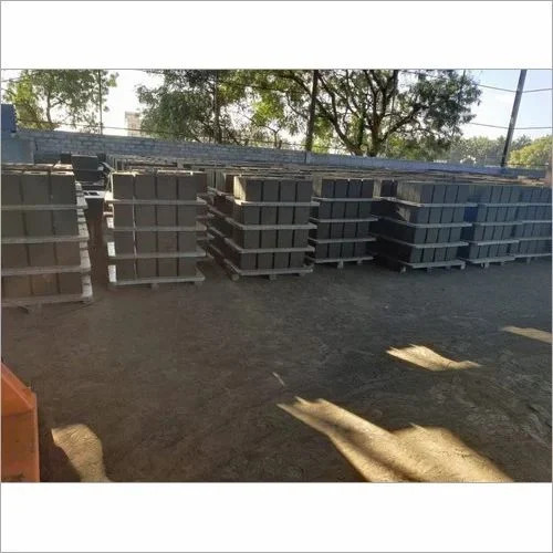 Fly Ash Bricks Pallets at Best Price in Budaun Sss Brothers