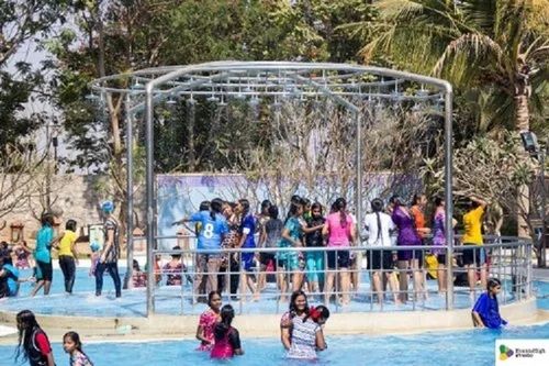 Steel Water Amusement Parks Rain Dance Setup