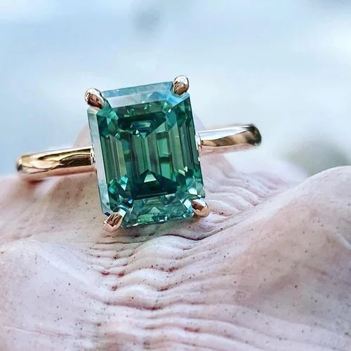 Green with Envy: The Appeal of Green Diamonds — CoutureNotebook