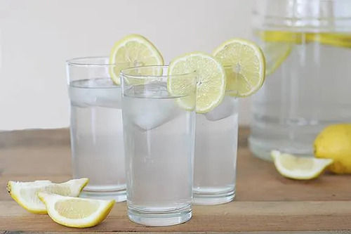 Pure Squeezed Freshly Pressed Lemon Drink Packaging: Plastic Bottle