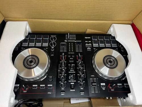 Pioneer [DDJ-SB3] Digital DJ Controller