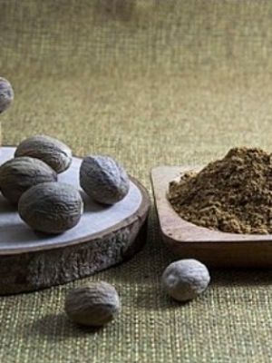 shelled nutmegs