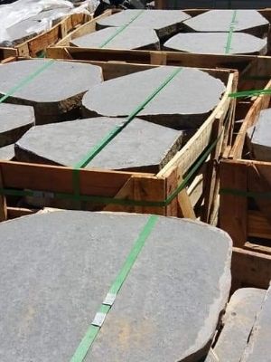 Machine-Cut Irregular Shape Black Basalt Stone